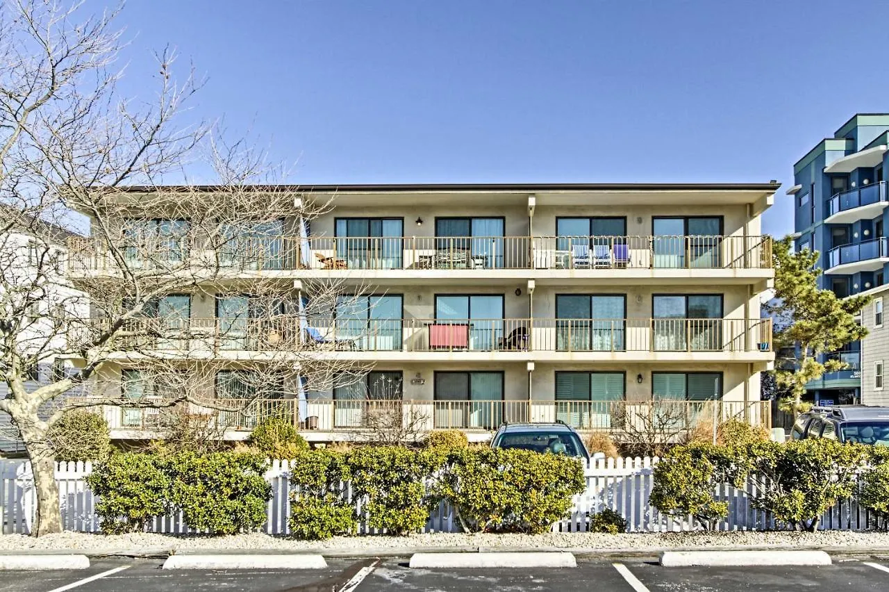Apartment Ocean City Condo With Balcony - Walk To Beach!